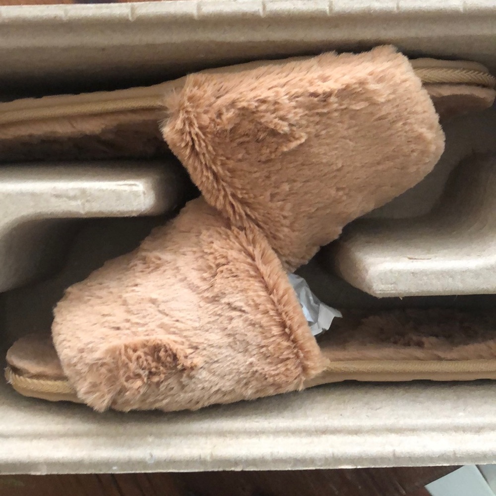 SKIMS camel slides